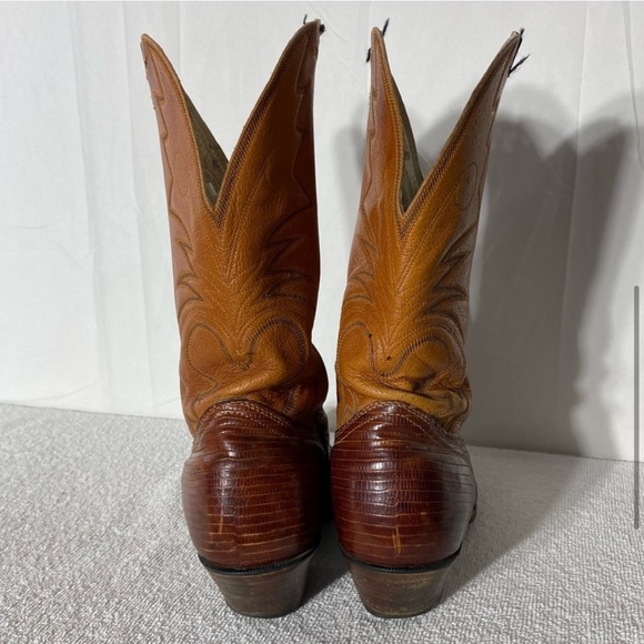 Vintage Leather Western Cowboy Boots With Vibram Soles 8.5 - Picture 4 of 16